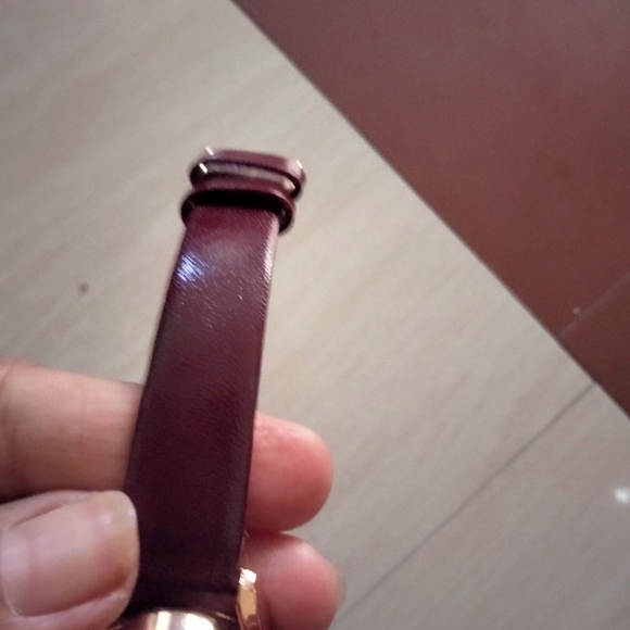 watch - Picture 3 of 7